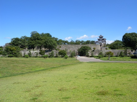 小峰城跡（南から）