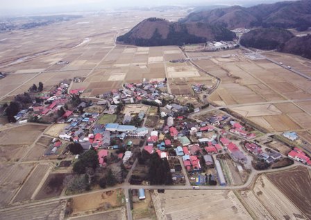 借宿廃寺跡（西上空から）