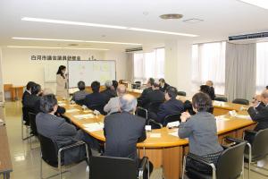 議員研修会の様子（演習）