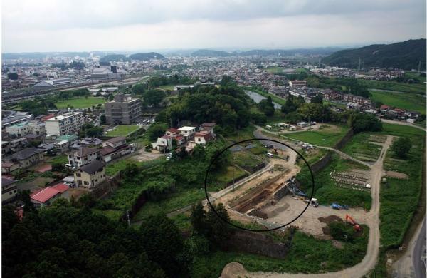 東側丘陵北面全景（北東から）