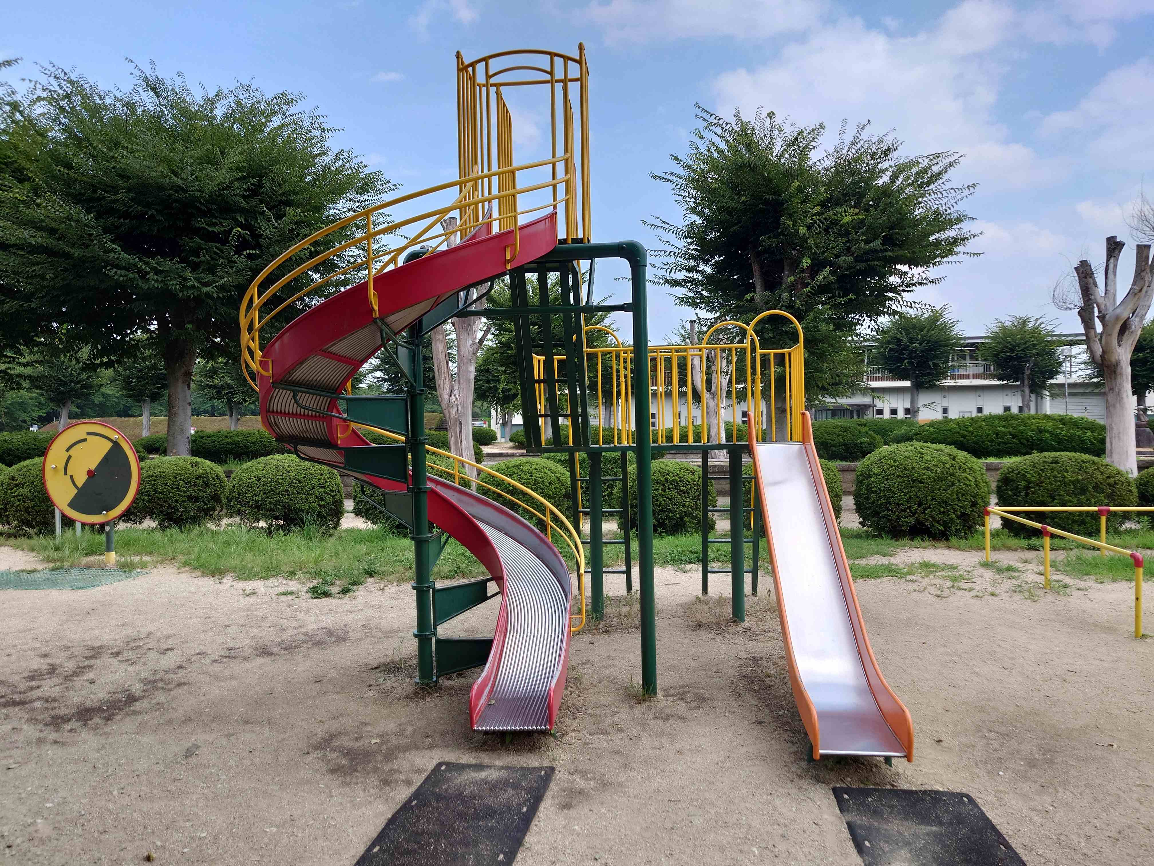 白河市総合運動公園_小型複合遊具1