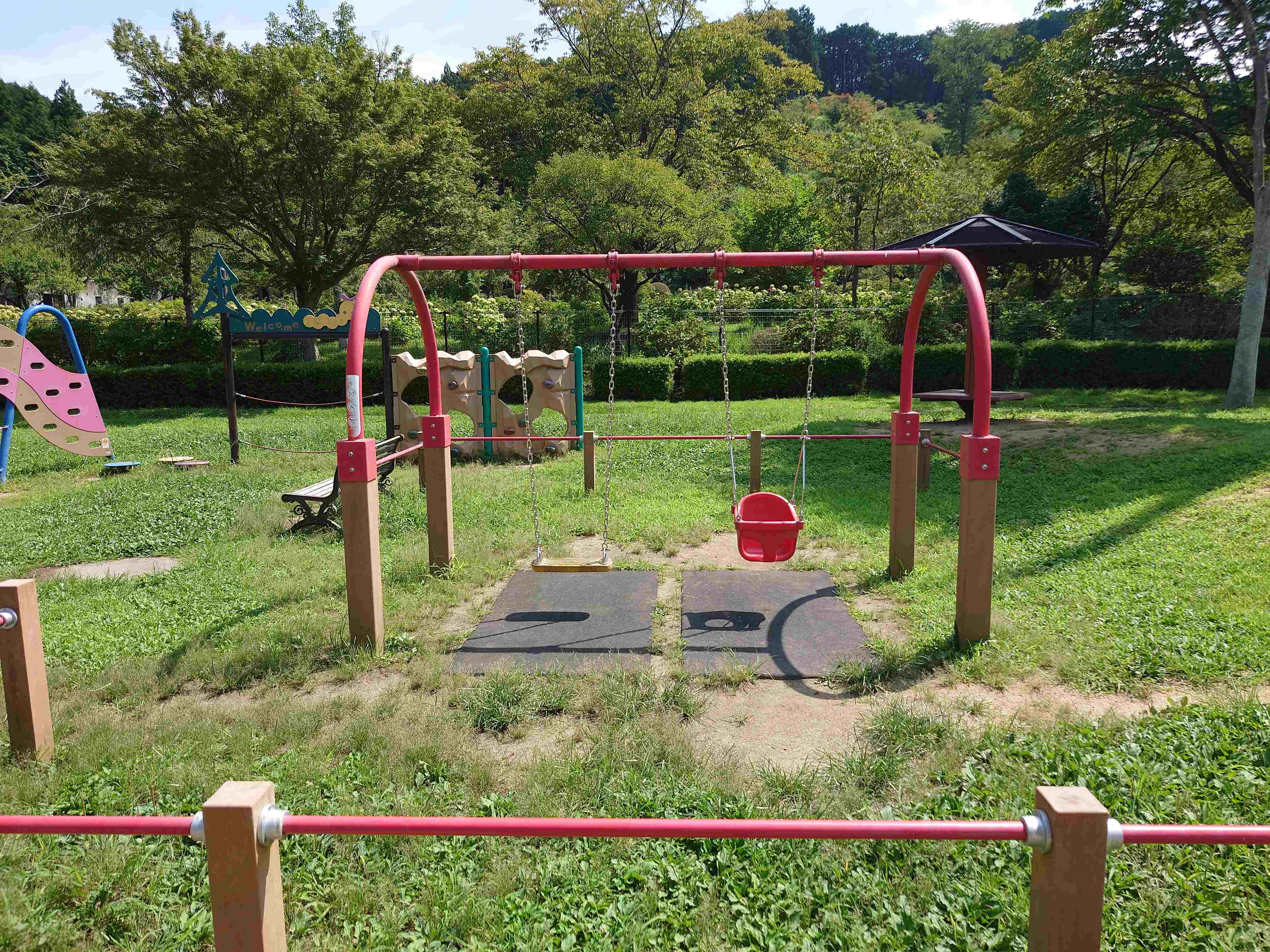 白河関の森公園_幼児用ブランコ